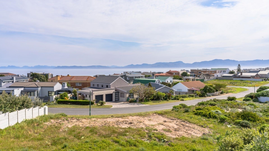 3 Bedroom Property for Sale in Perlemoenbaai Western Cape